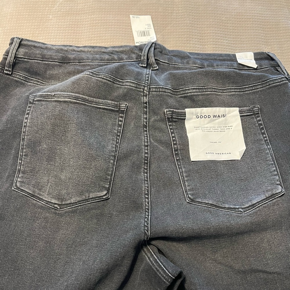 Good American Always fits Jeans Size 28-32 NWT - Picture 7 of 8